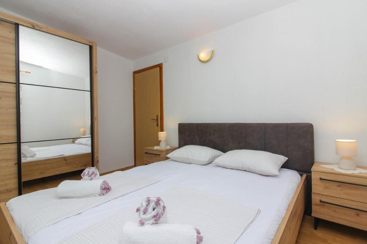 Apartmani Dada 비오그라드나모루 외부 사진