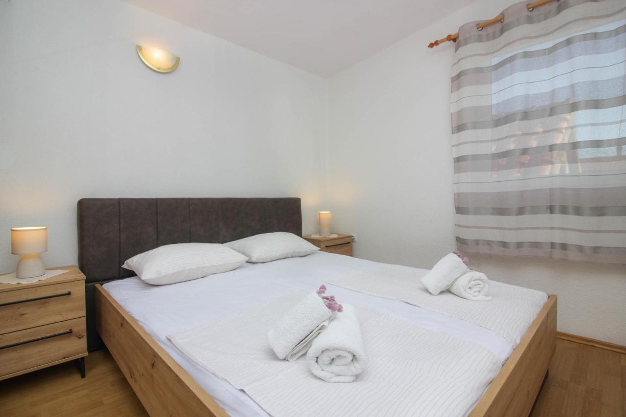 Apartmani Dada 비오그라드나모루 외부 사진