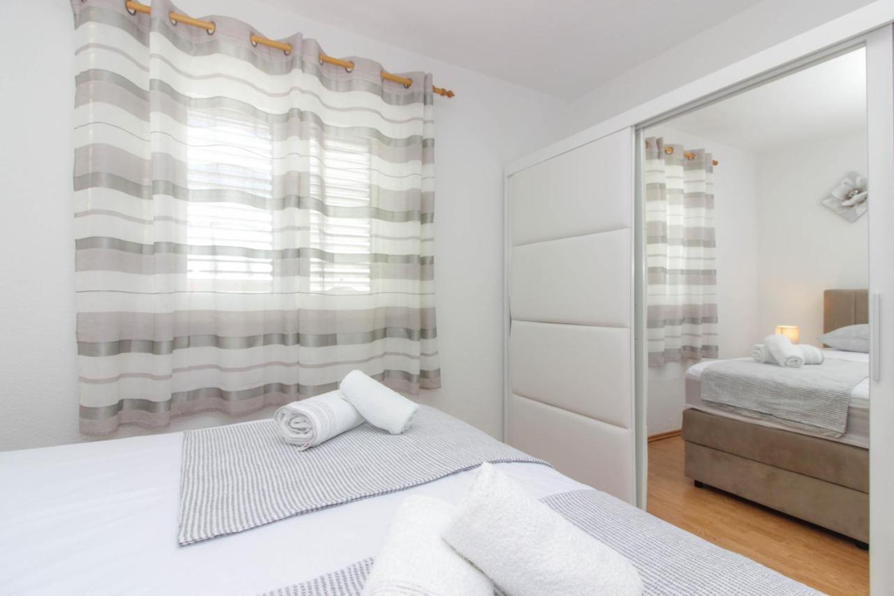Apartmani Dada 비오그라드나모루 외부 사진